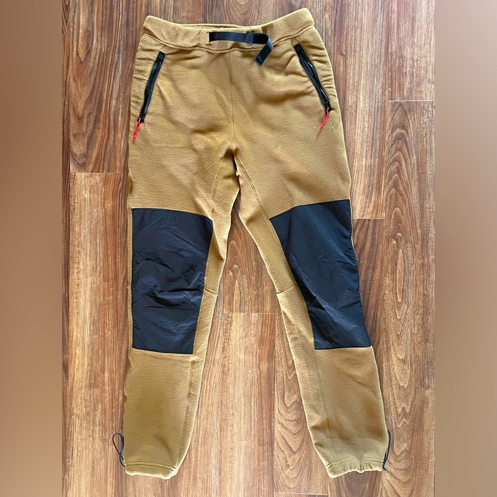 Topo Designs Men’s Fleece Pants in Black/Dark Khaki, M